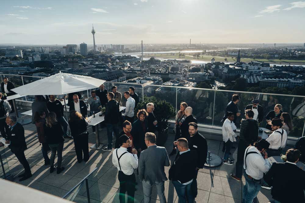 RDS CONSULTING 40-Jahr-Feier-Dachterrasse über den Dächern Düsseldorfs